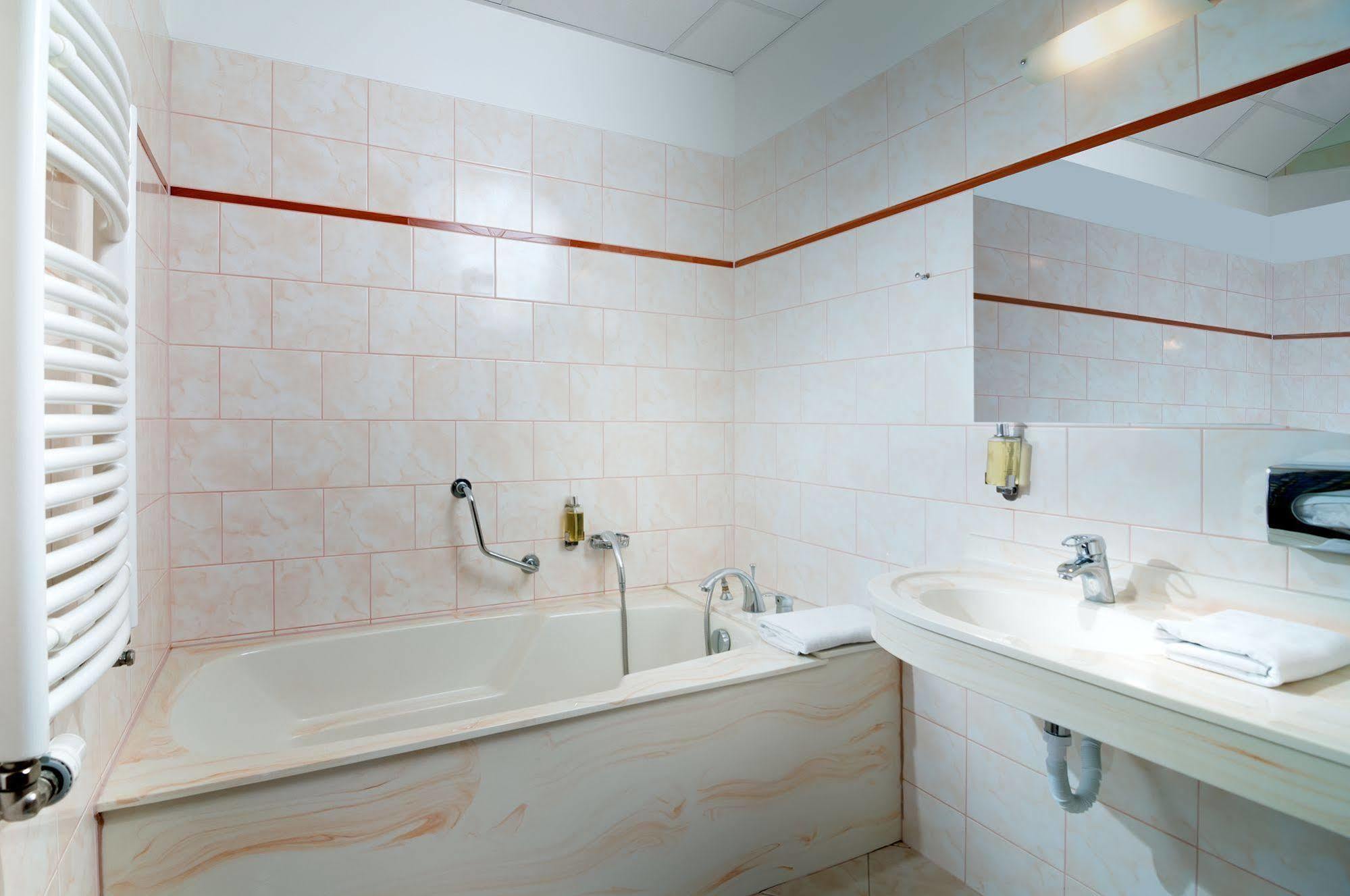 Hotel Ruze Karlsbad Eksteriør billede
